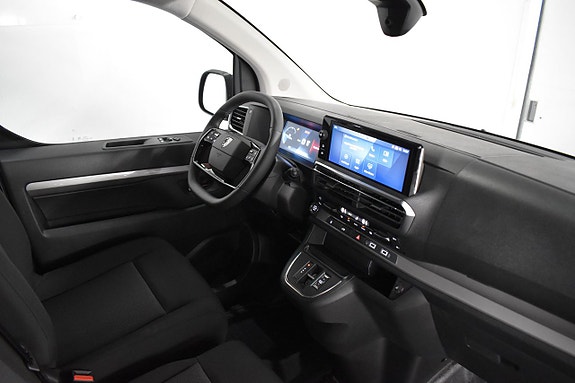Peugeot e-Expert 12 of 17