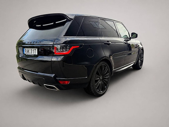 Land Rover Range Rover Sport 6 of 13