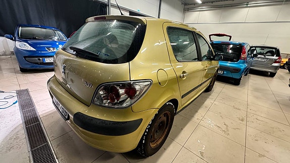 Peugeot 307 7 of 12