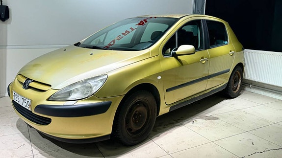 Peugeot 307 2 of 12