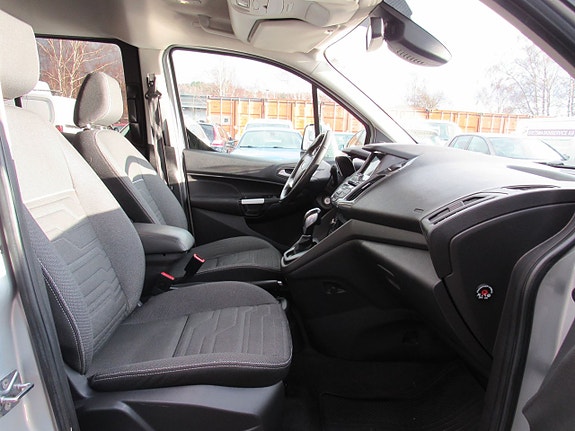 Ford Connect Tourneo 11 of 15