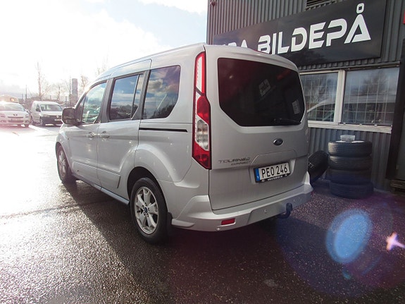Ford Connect Tourneo 7 of 15