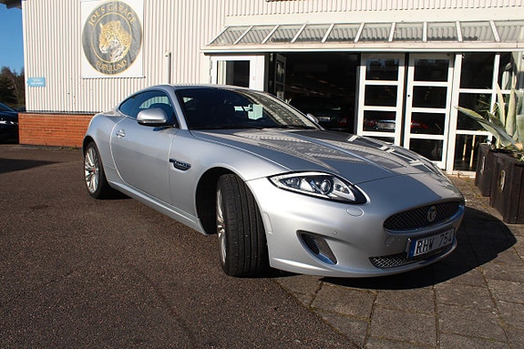 Jaguar XK 2 of 5