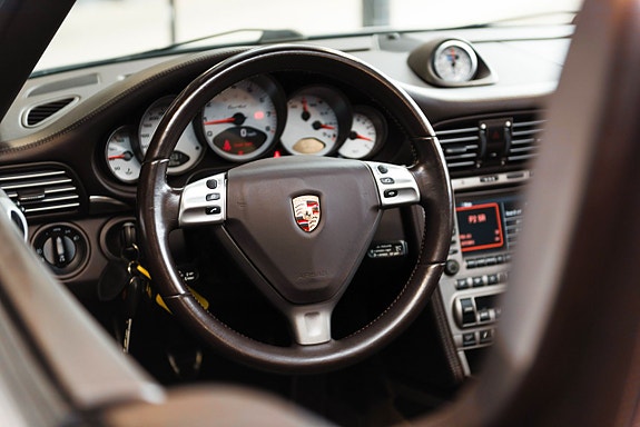 Porsche 911 8 of 17