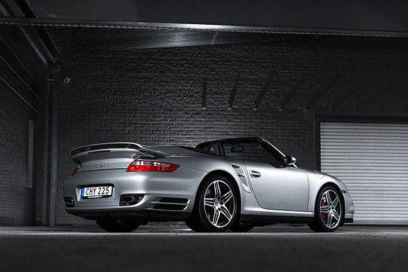 Porsche 911 2 of 5
