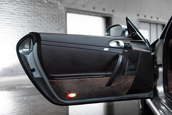 Porsche 911 15 of 17