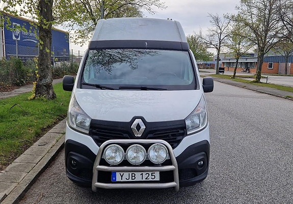 Renault Trafic 3 of 6