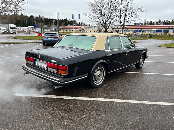 Rolls Royce Silver Spur 6 of 7