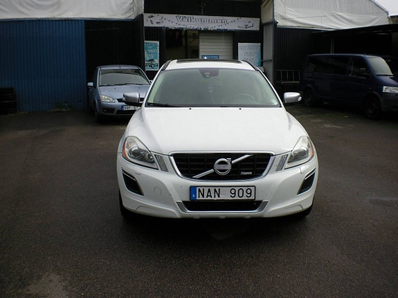 Volvo XC60 3 of 5