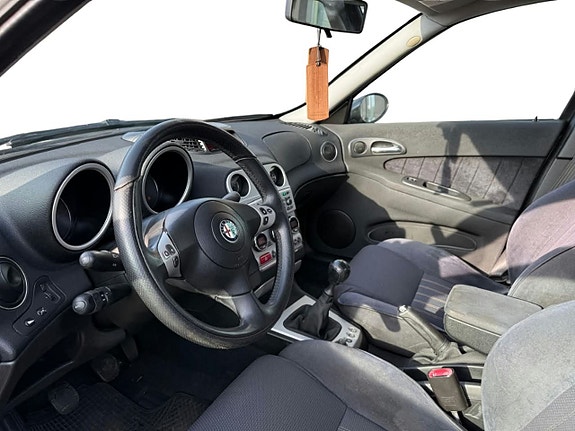 Alfa Romeo 156 8 of 20