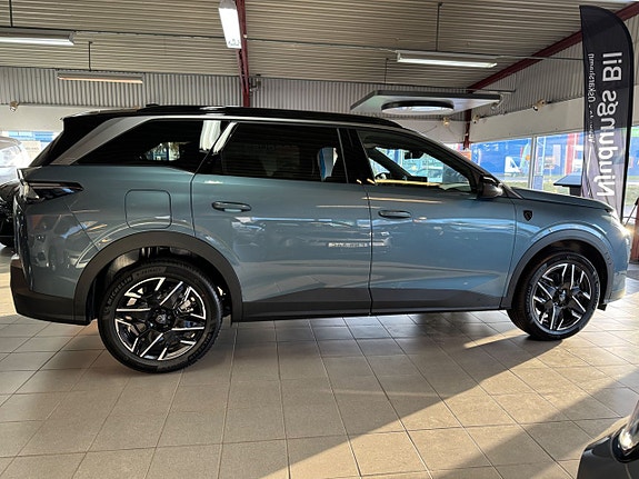 Peugeot 5008 3 of 5