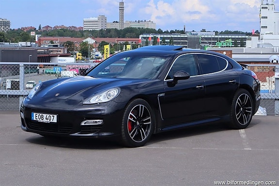Porsche Panamera Turbo 2 of 5
