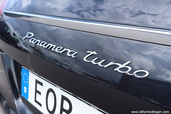 Porsche Panamera Turbo 17 of 22
