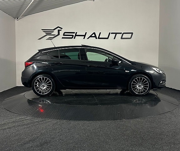 Opel Astra 4 of 5