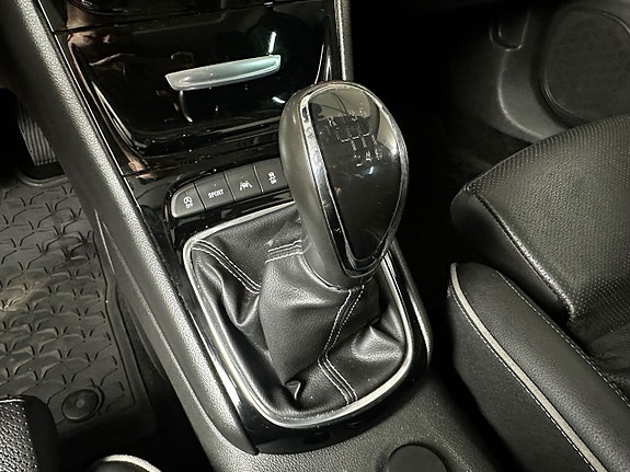 Opel Astra 15 of 17