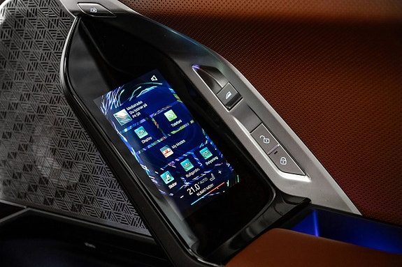 BMW i7 27 of 30