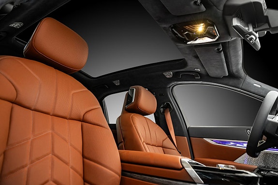 BMW i7 28 of 30