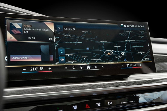 BMW i7 17 of 30