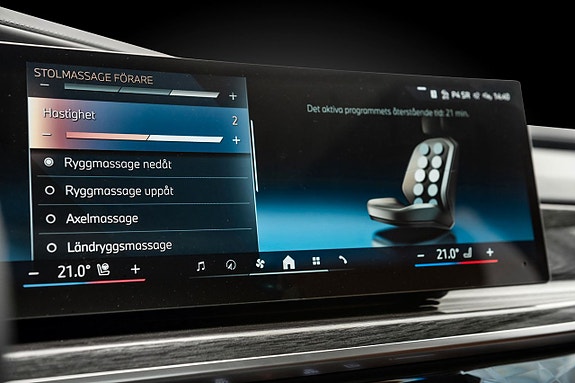 BMW i7 16 of 30