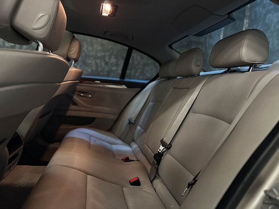BMW 535i 11 of 27
