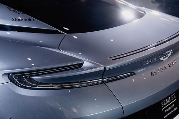 Aston Martin DB12 6 of 18