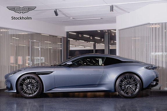 Aston Martin DB12 3 of 5