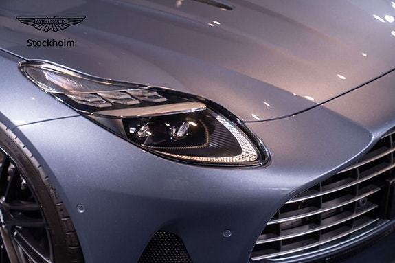 Aston Martin DB12 7 of 18
