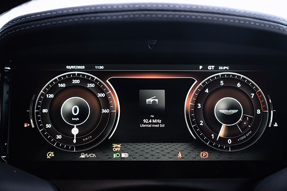 Aston Martin DB12 15 of 18