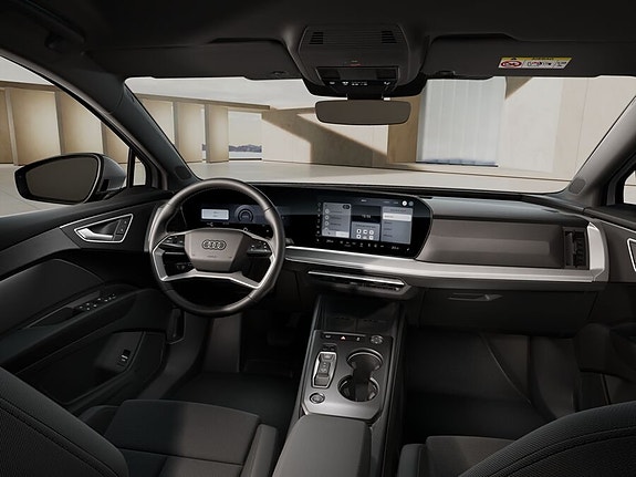 Audi e-tron 5 of 7