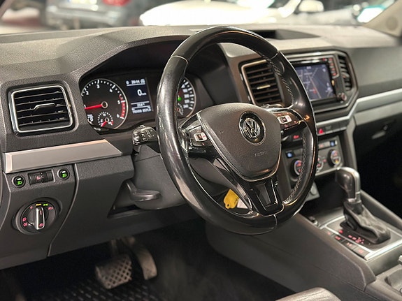 Volkswagen Amarok 25 of 27