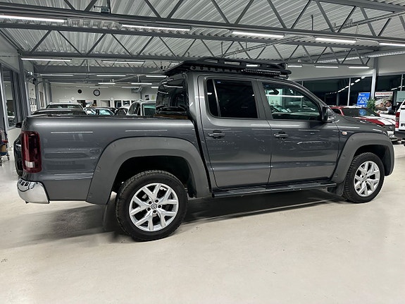 Volkswagen Amarok 8 of 27