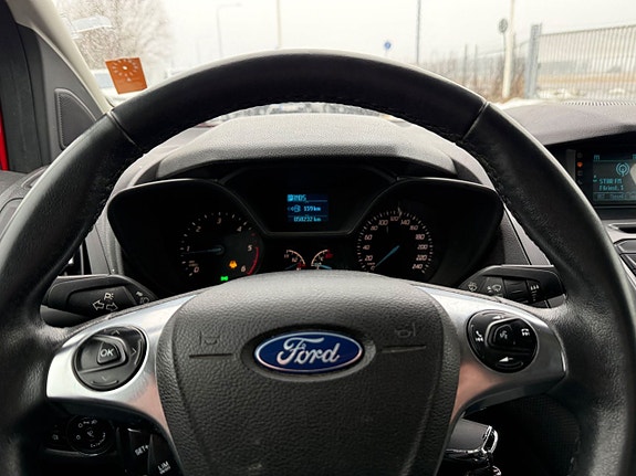 Ford Transit Connect 9 of 12