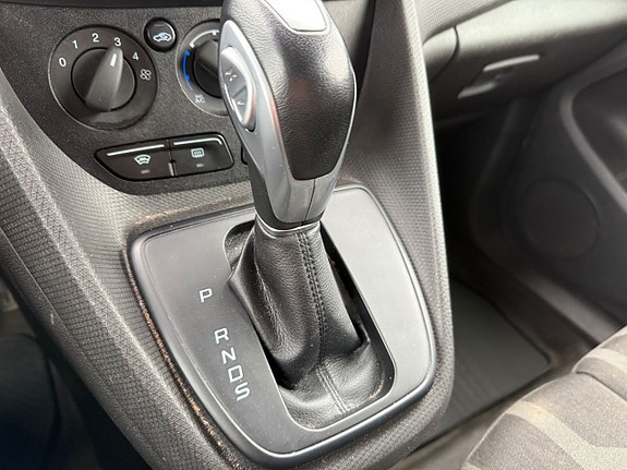 Ford Transit Connect 11 of 12