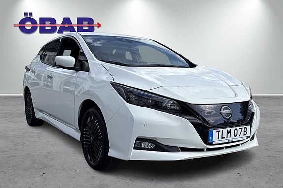Nissan Leaf 3 of 5