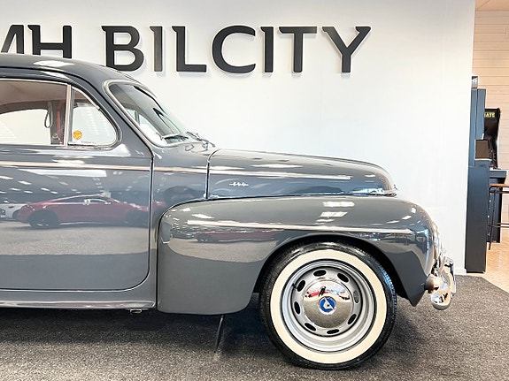 Volvo PV 6 of 24