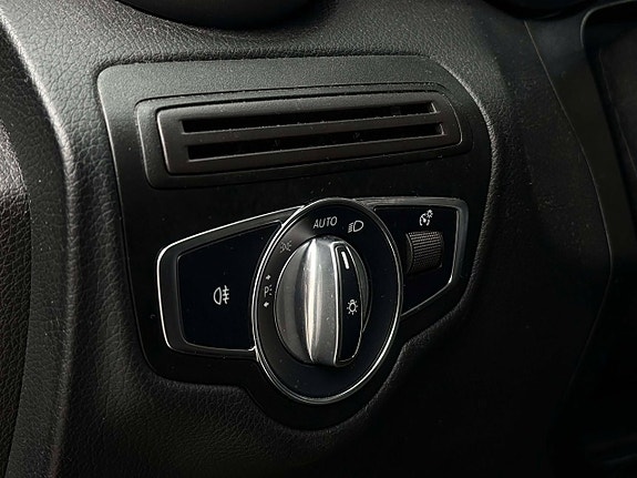 Mercedes-Benz GLC220 d 9 of 22