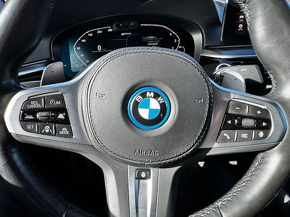 BMW 530e 17 of 28