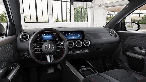 Mercedes-Benz GLA250 e 9 of 16