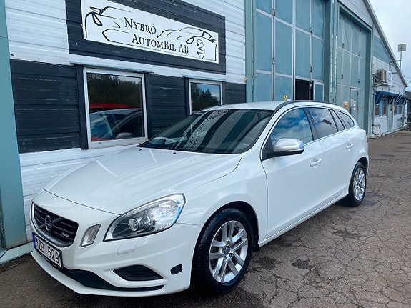 Volvo V60 11 of 14