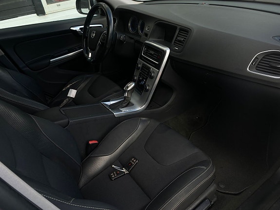 Volvo V60 6 of 14