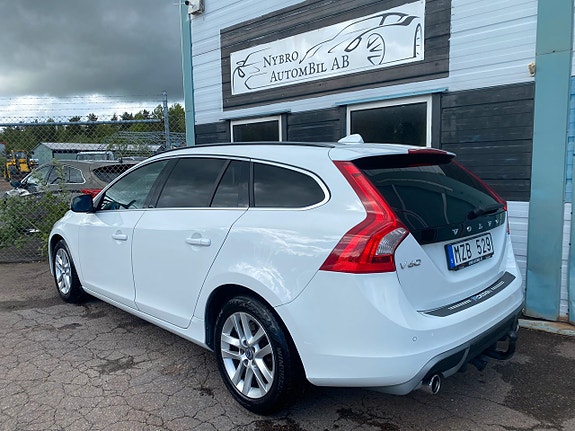 Volvo V60 13 of 14