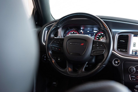 Dodge Charger 16 of 21