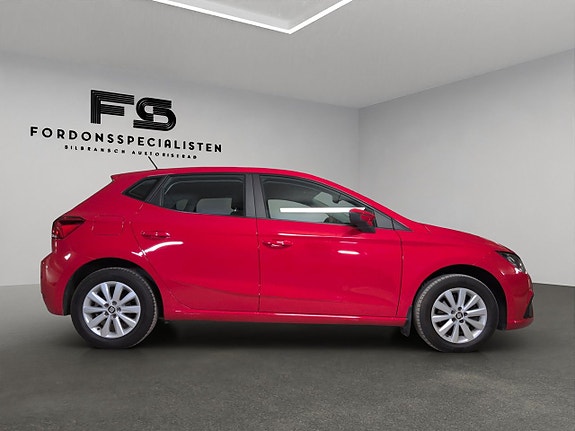 Seat Ibiza 2 of 5