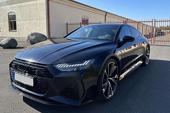 Audi RS7 2 of 26