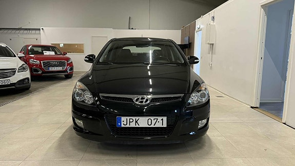Hyundai i30 2 of 22