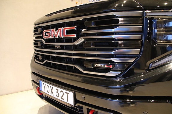 GMC Sierra 20 of 23