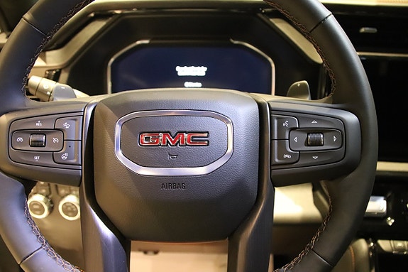 GMC Sierra 17 of 23