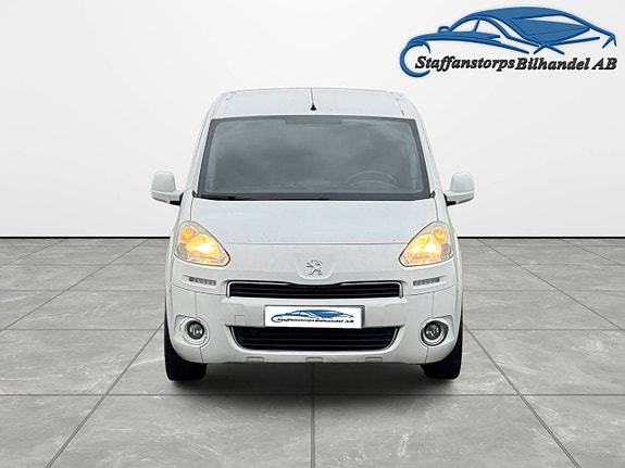 Peugeot Partner 2 of 5