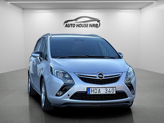 Opel Zafira 3 of 5