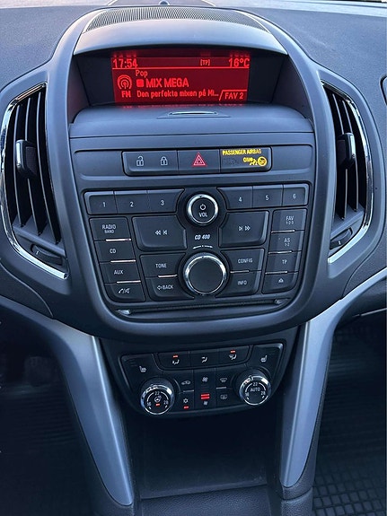 Opel Zafira 17 of 25